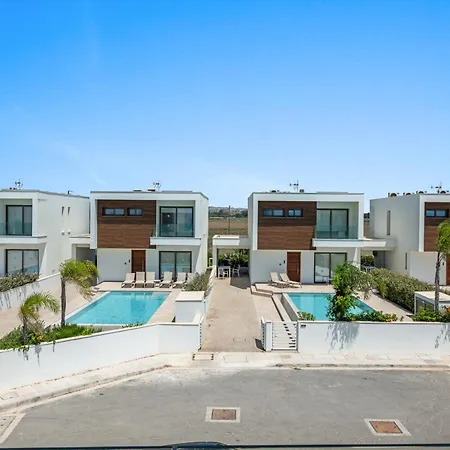 Villa Serenity Waves 7 *