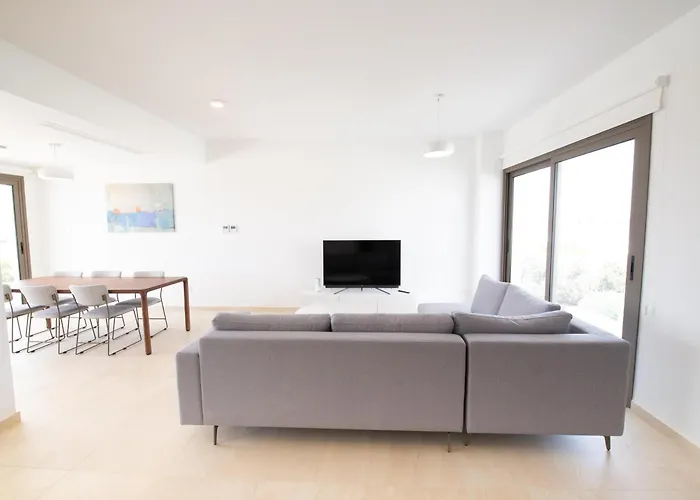 Serenity Waves 7 Vila