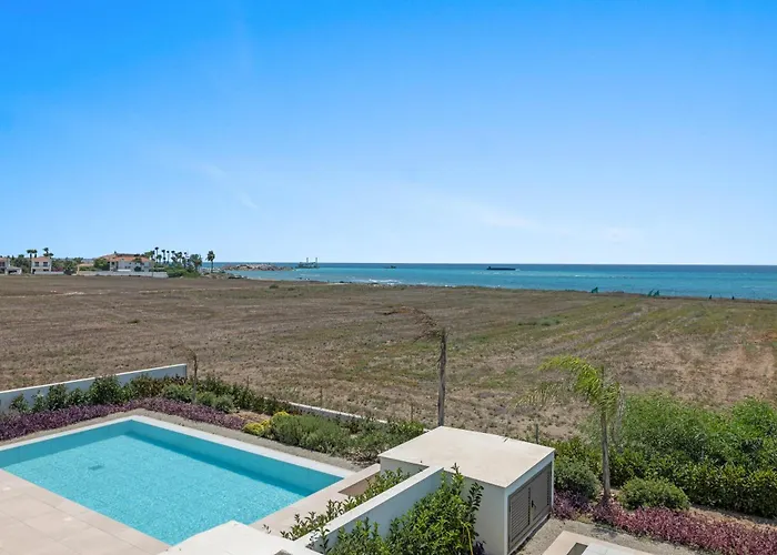 Serenity Waves 7 Vila