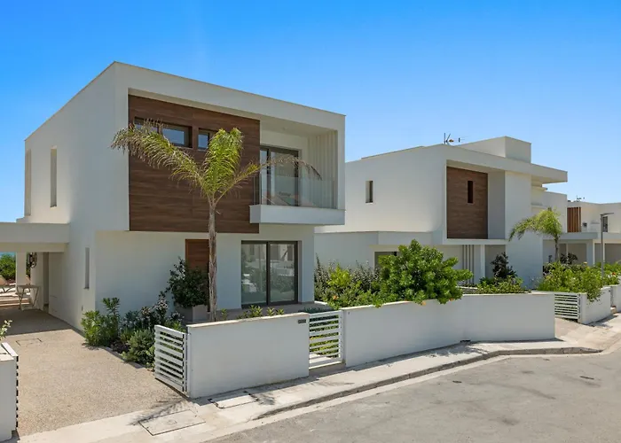 Serenity Waves 7 Vila